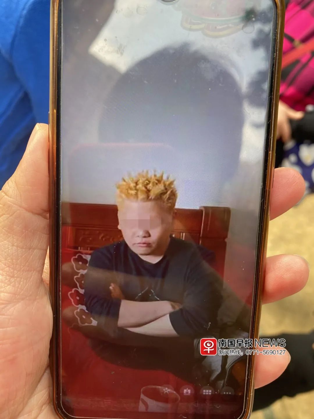 DƬ